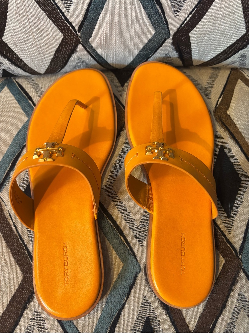 Worn once - Sorel Orange Leather Thong Sandals with Gold Accent